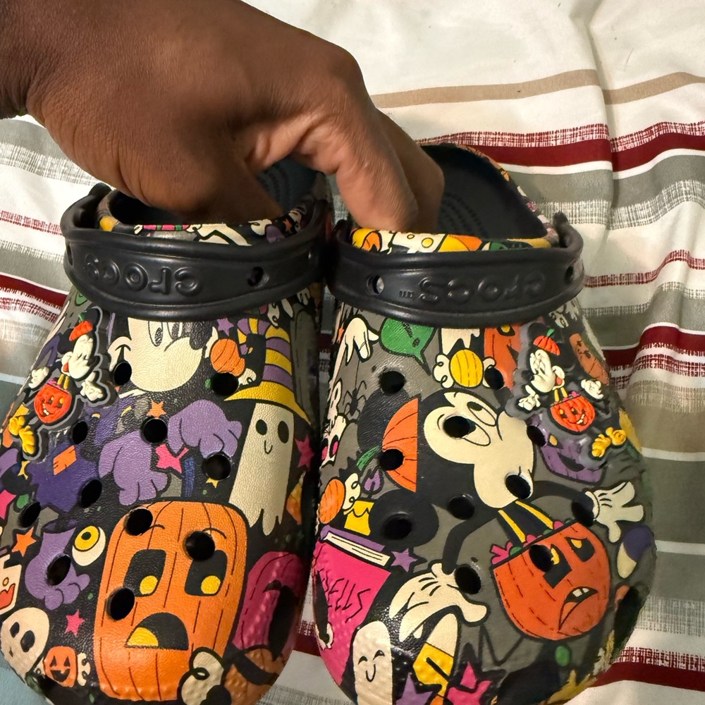 Disney Parks Halloween Crocs Mickey Halloween Pumpkin Clogs Shoes 4m/ 6w